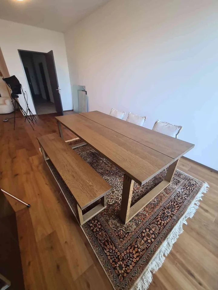 Nachmieter für Büro mit Zürichseesicht gesucht (194 m², 3. OG)