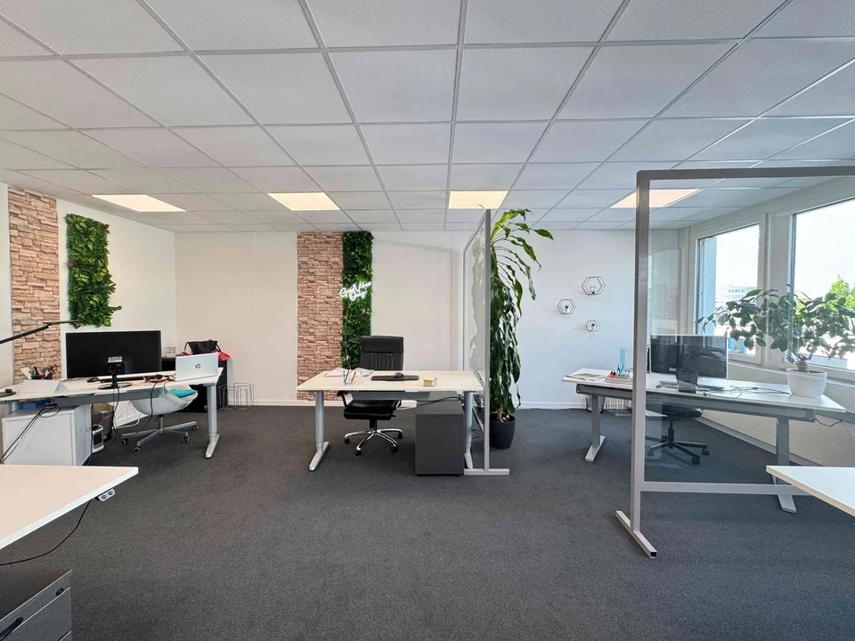 Modernes, helles Büro 82 m²