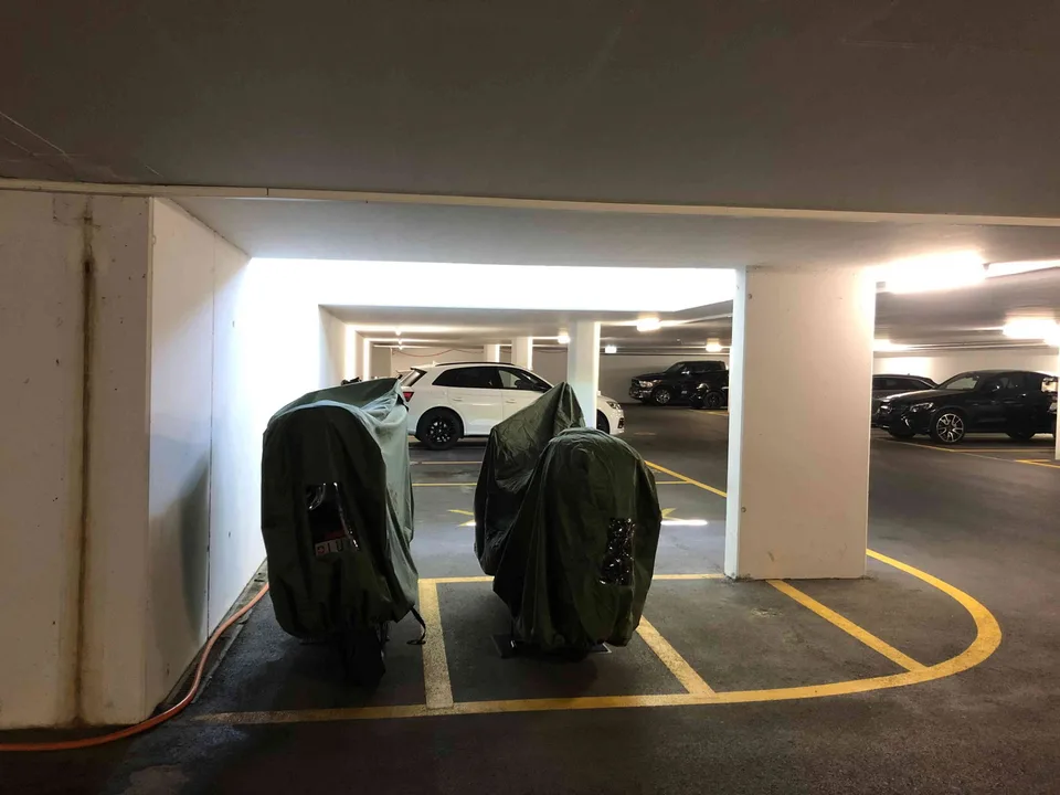 Motorradparkplatz Eschenpark zu vermieten