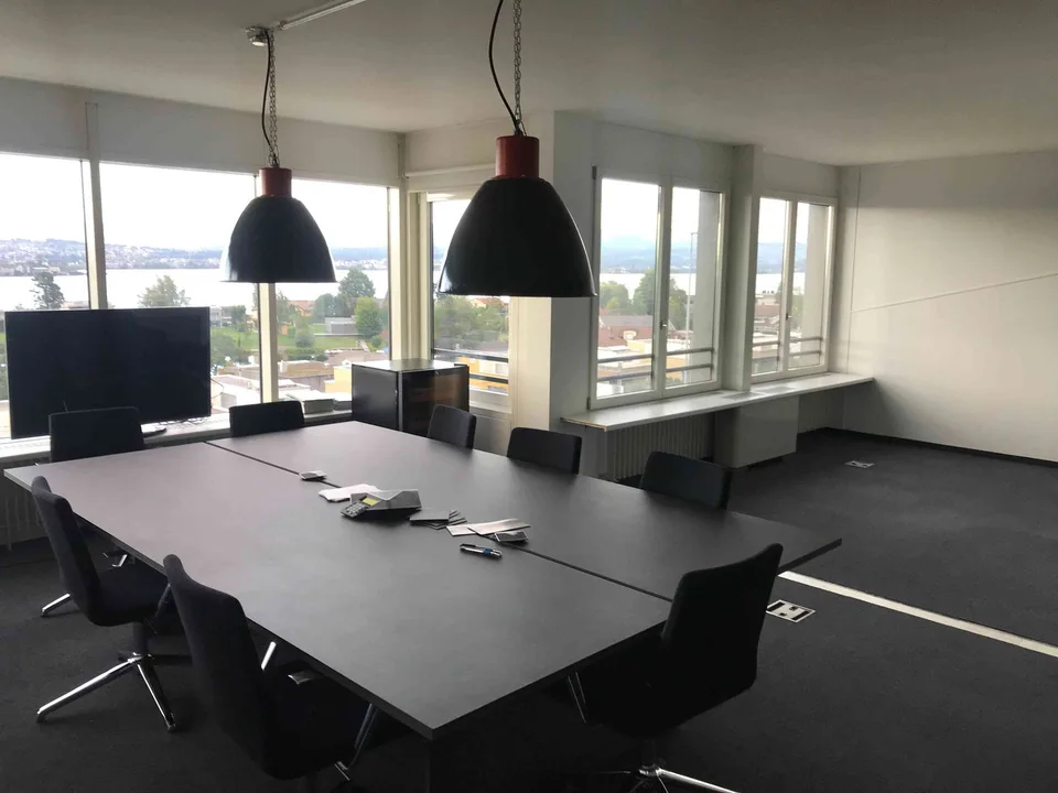 Ihr Firmensitz im Steuerparadies Pfäffikon SZ