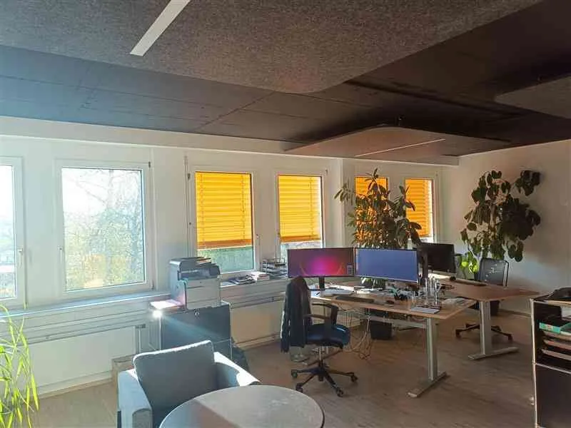 Büro in Mönchaltorf mit vielen Extras