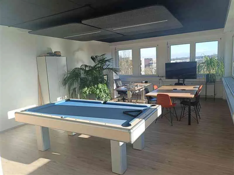 Büro in Mönchaltorf mit vielen Extras