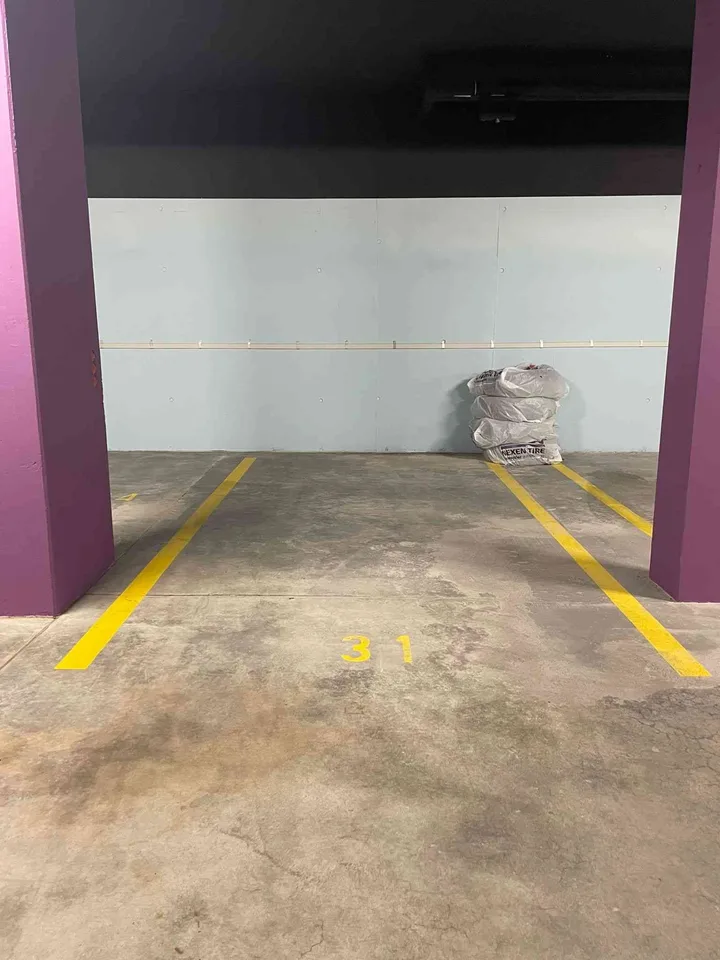 Tiefgaragenparkplatz zu vermieten in Rain