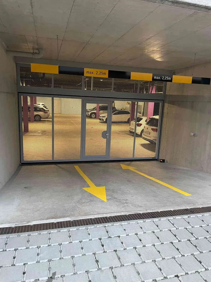 Tiefgaragenparkplatz zu vermieten in Rain
