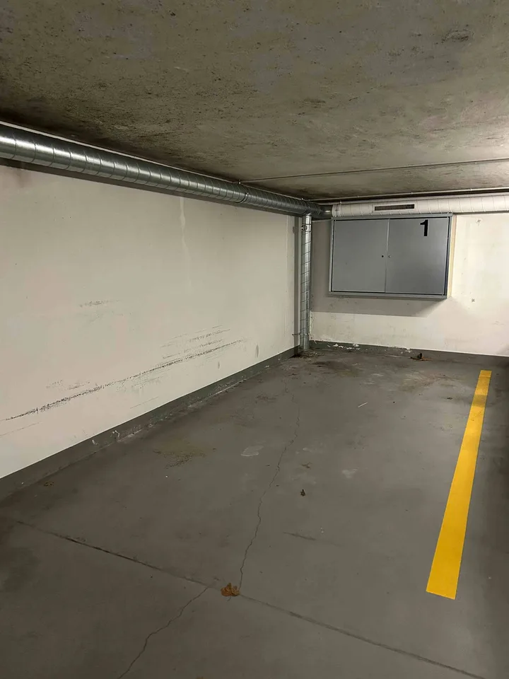 Tiefgarage im Zentrum von Baar