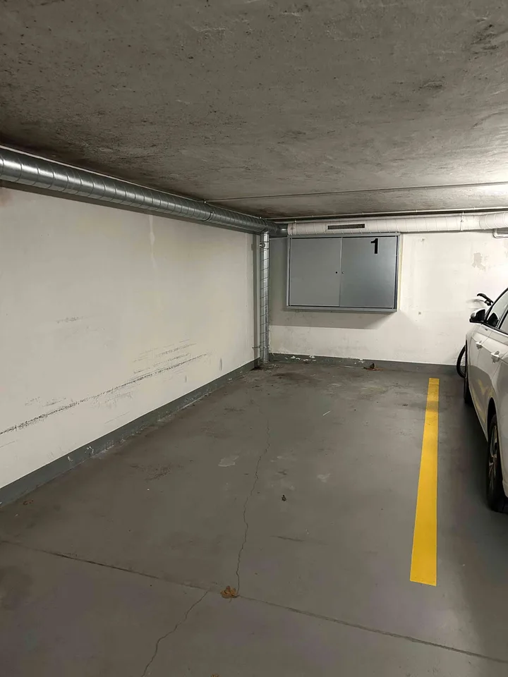 Tiefgarage im Zentrum von Baar