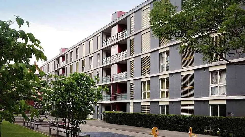Tiefgarage Parkplatz zentral in Zug