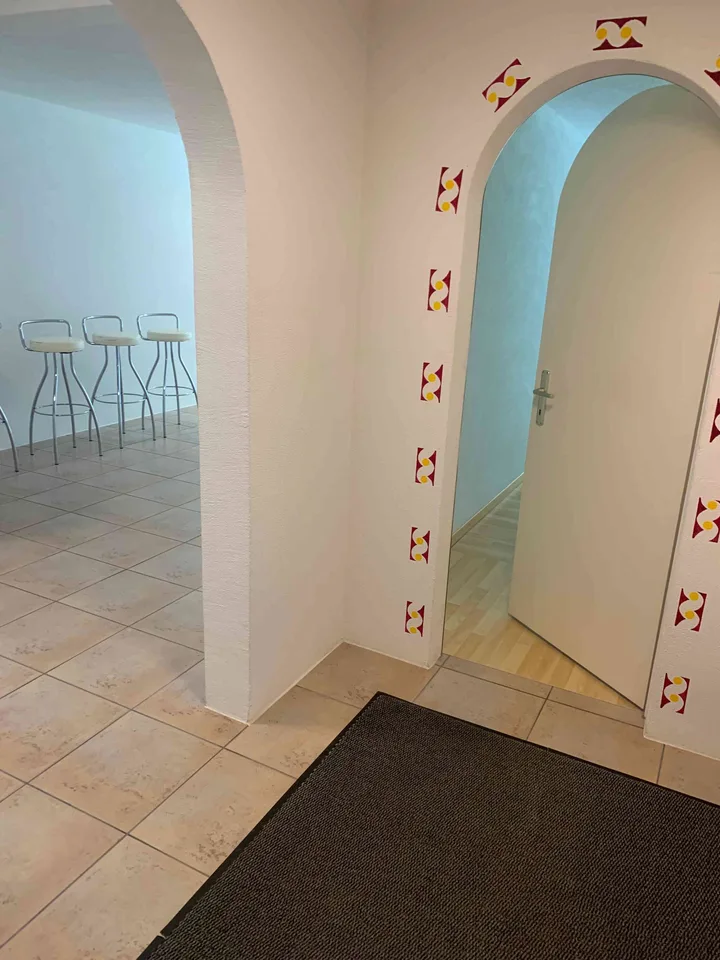 Schmucke 2.5 Zimmer Wohnung ruhig gelegen nahe Gondelbahn