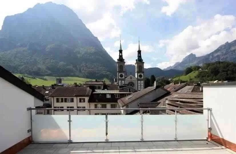 3 1/2 Zimmer Wohnung mit Bergblick in Glarus