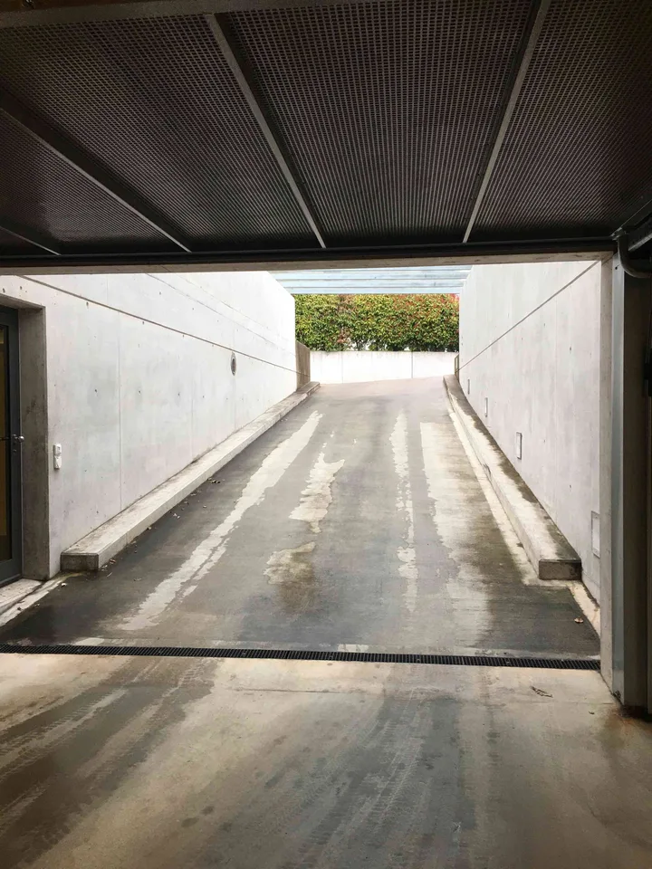 Tiefgaragenplatz zu vermieten