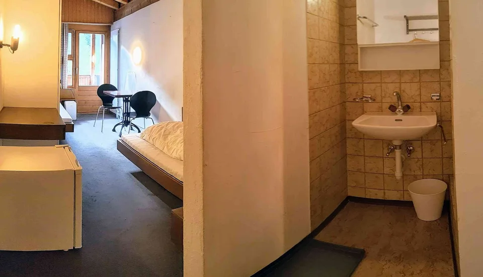 in 7031 Laax (Marcau) Monats-Zimmer mit Küche mit Dusche,.....