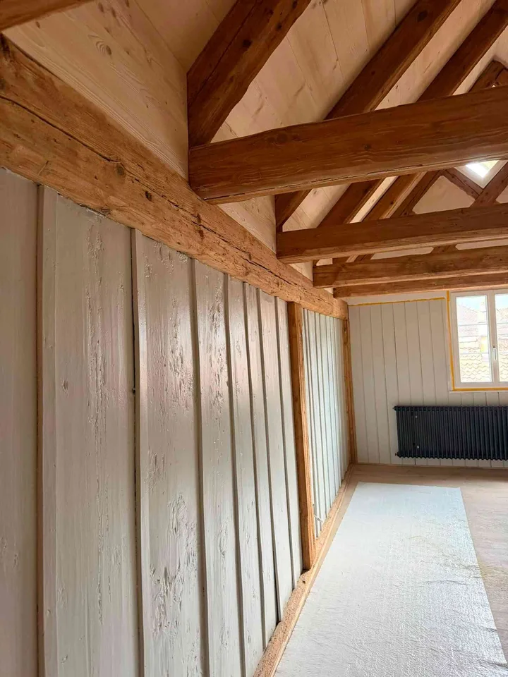 einzigartige 4.5 Zimmer Dachwohnung mitten in Schwyz – photo 13 sur 13
