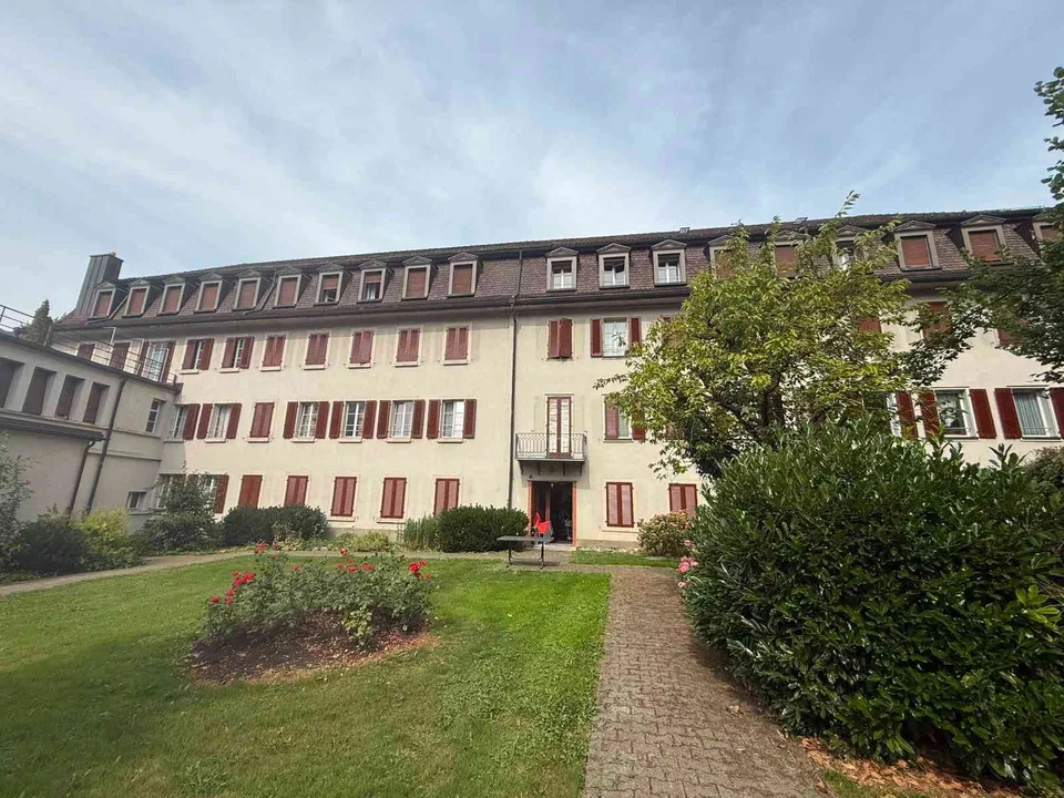 Zimmervermietung in Brunnen – zentral, flexibel