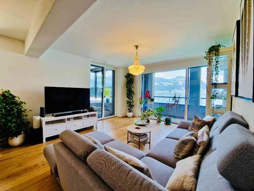 Exklusive 3.5-Zimmer-Seewohnung - Wohnen, wo andere Ferien machen