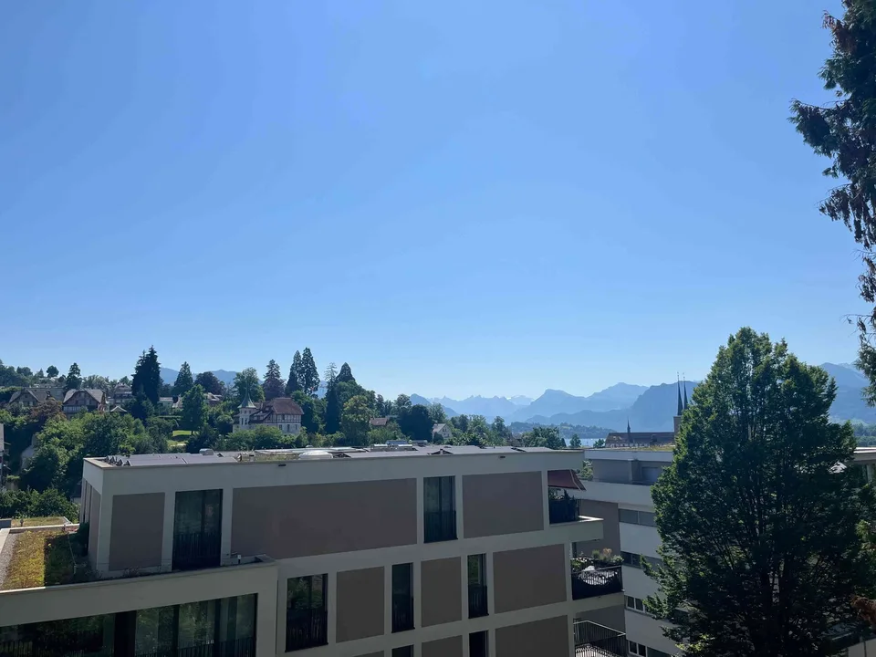 Moderne 3.5-Zimmerwohnung mit Balkon im Herzen von Luzern