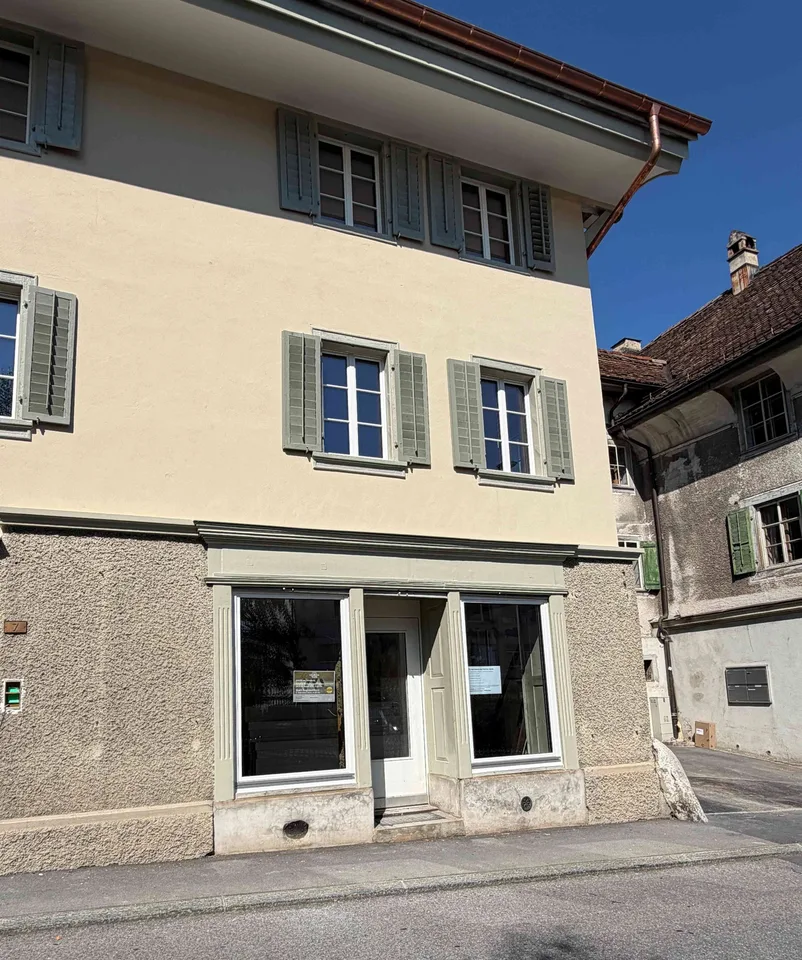 Ladenlokal 31m2, Praxis- oder Büroraum mit viel Charme zu vermieten