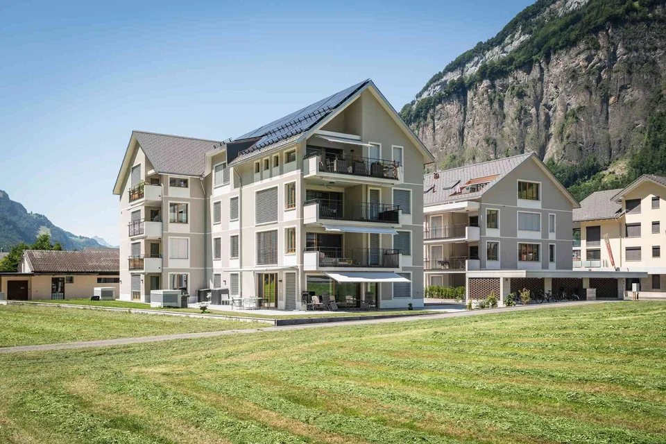 Helle Dachgeschosswohnung mit aussergewöhnlicher Raumhöhe