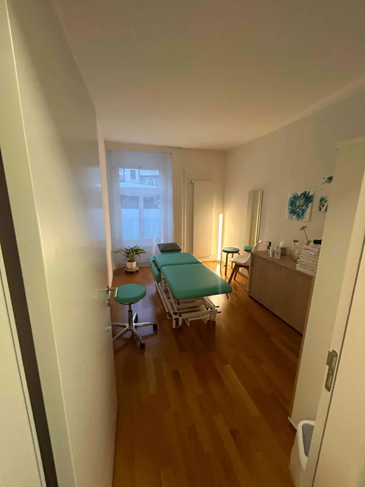 EIN THERAPIE RAUM ZU UNTERMIETEN