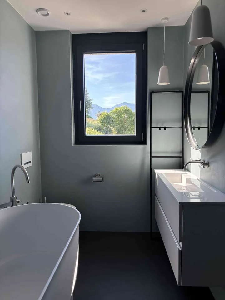 Attraktive & stylische Attikawohnung mit grandiosem See- & Bergblick