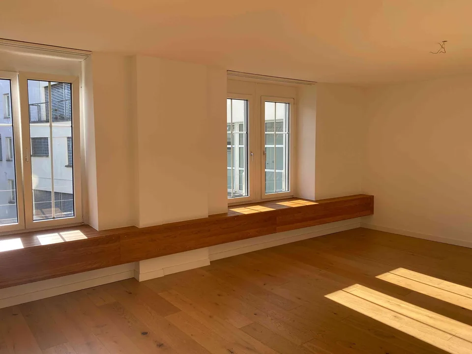 Im Stadtzentrum von Luzern - Wunderschöner Praxisraum od. Büro 30m2