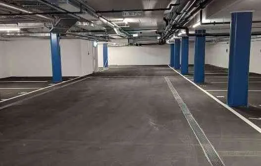 Parkplatz, 2 Gehminuten vom Bahnhof Goldau entfernt