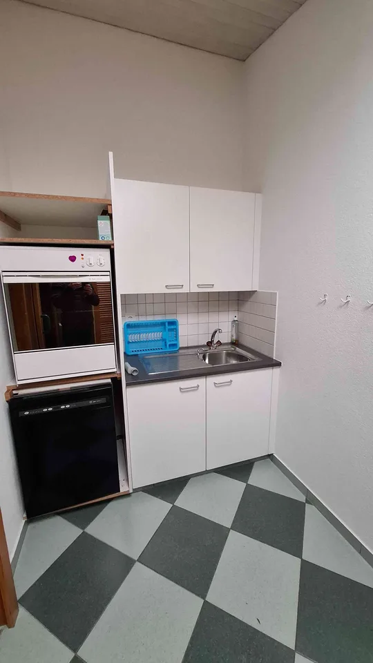 Vielseitig nutzbare Atelier-/ Gewerbefläche an zentraler Lage in Stans
