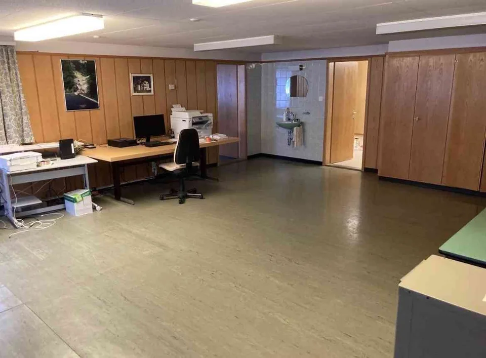 Büro- /Praxisraum zu vermieten