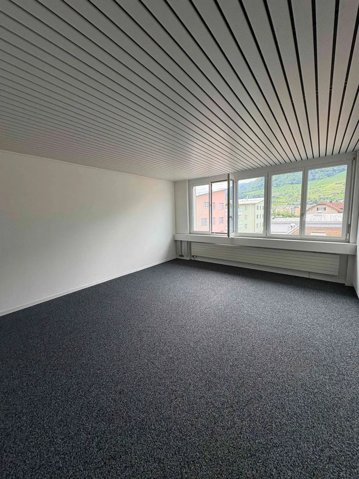 Büro / Gewerbe / Office Room