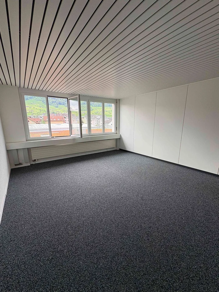 Büro / Gewerbe / Office Room