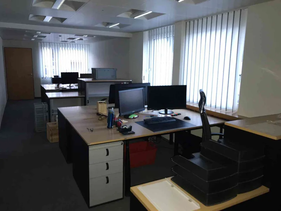 Flexible Büroflächen bis 250 m² (Teil- oder Gesamtmiete) mit Terrasse