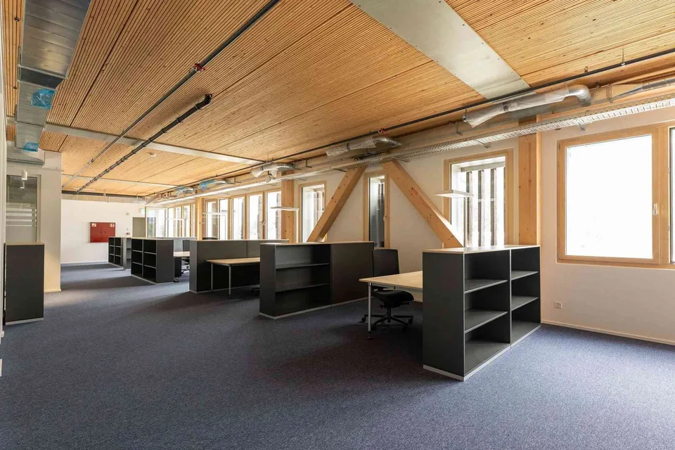 Exklusive Bürofläche im Gewerbezentrum Urmiberg - Ausbau nach Wunsch