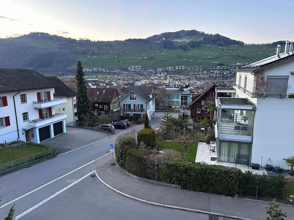 FRISCH SANIERTES EINFAMILIENHAUS FÜR FAMILIE ODER WG