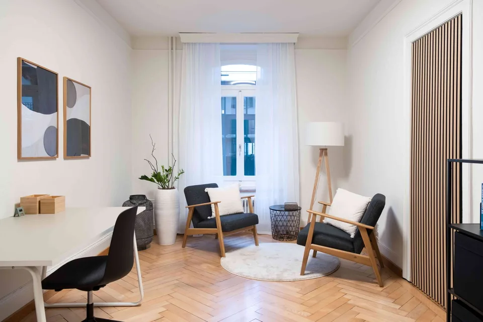 Co-Working Raum möbliert: Büro, Besprechungs-/Praxisraum zu vermieten