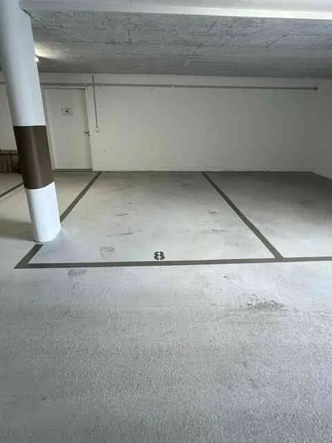 Parkplatz in Tiefgarage zu vermieten