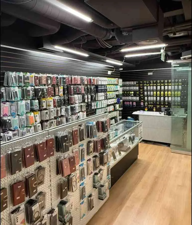 Handy-Shop im Schönbühl Center Luzern – komplett eingerichtet – sofort