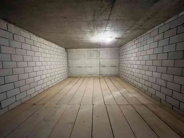Lagerraum zu vermieten (2 Stockwerke, Fläche total ca. 48 m2)