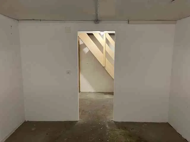 Lagerraum zu vermieten (2 Stockwerke, Fläche total ca. 48 m2)