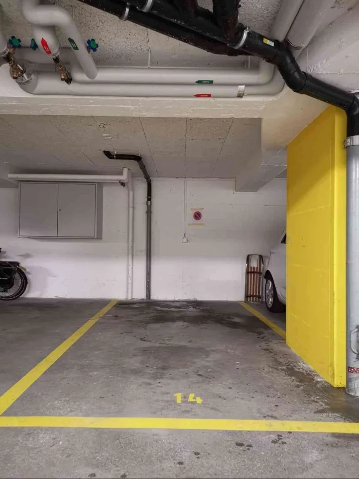 Autoabstellplatz in Tiefgarage