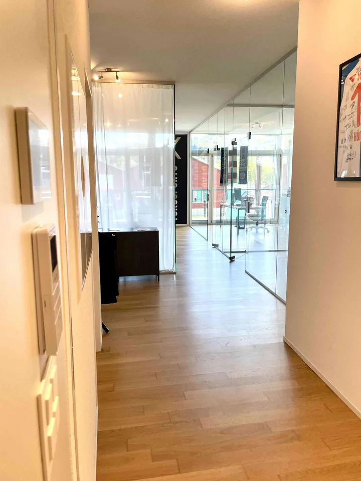 Helles Büro / Atelier in Kriens am Mattenhof (Optional möbliert)