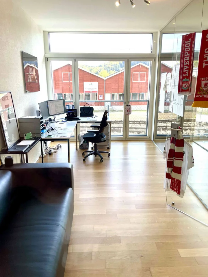 Helles Büro / Atelier in Kriens am Mattenhof (Optional möbliert)