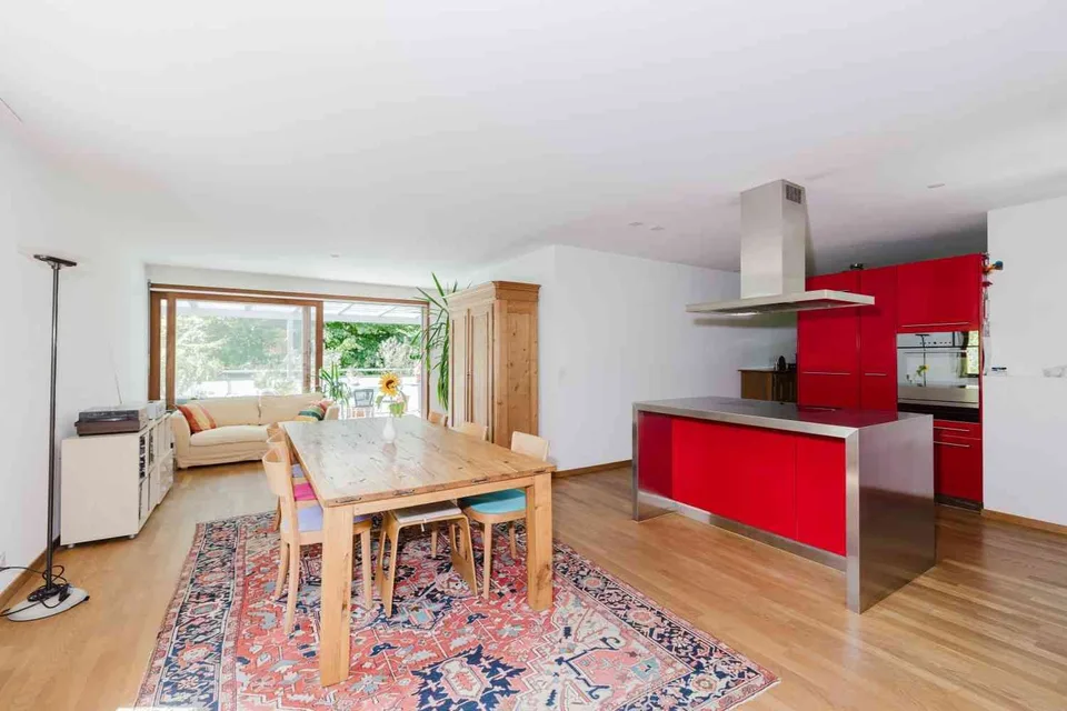 Stilvolle 5-Zimmer-Wohnung mit zwei Terrassen in bevorzugter Wohnlage