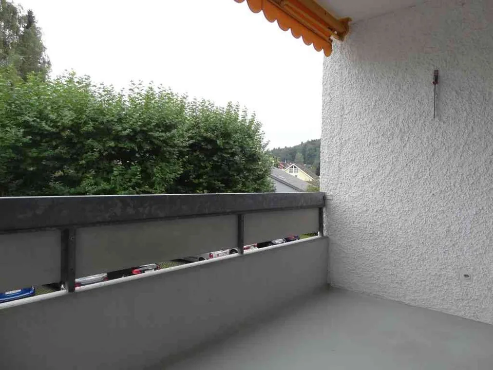 Charmante 2.5 Zi-Wohnung mit Balkon