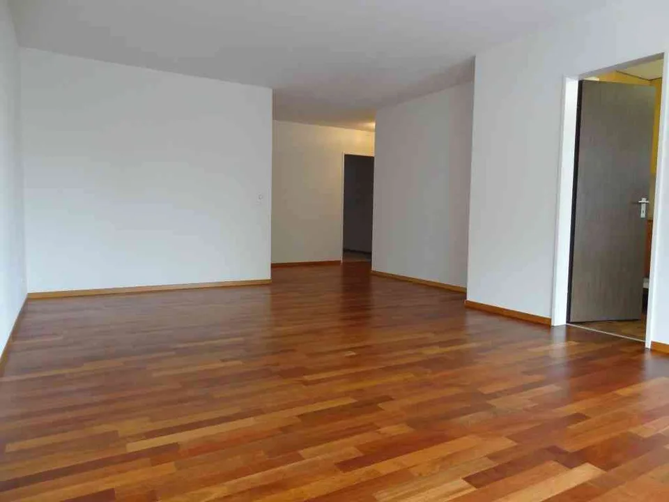 Charmante 2.5 Zi-Wohnung mit Balkon