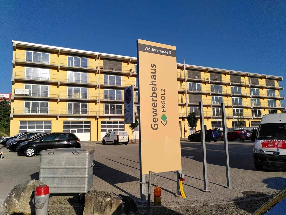 Bodenebene Werkstatt