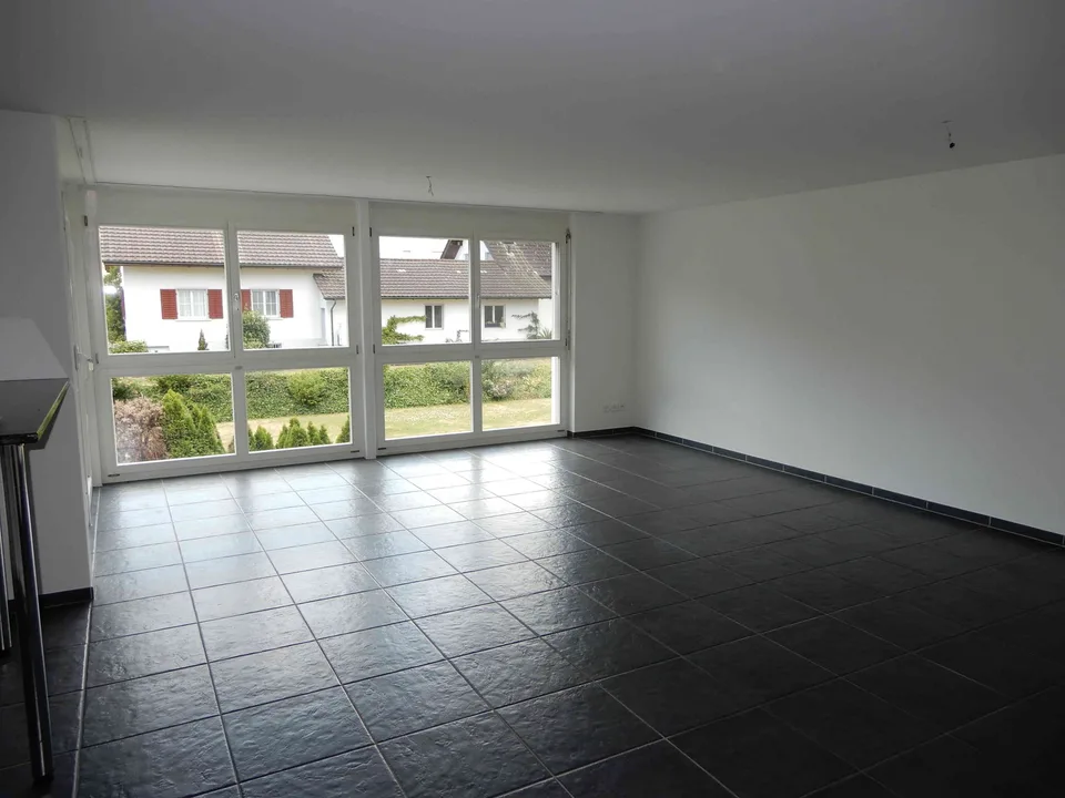 Helle 4.5 Zimmer Eigentumswohnung an sehr ruhiger sonniger Lage