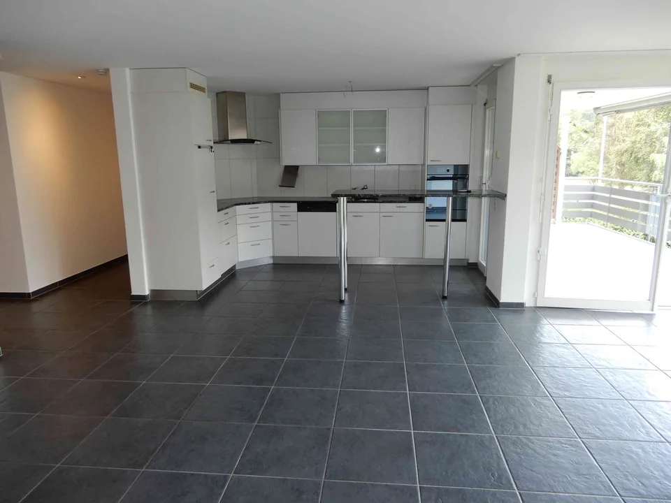 Helle 4.5 Zimmer Eigentumswohnung an sehr ruhiger sonniger Lage