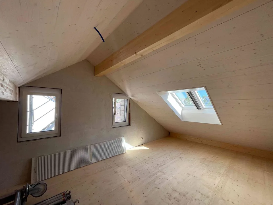 Exklusive 4.5-Zimmer Maisonettewohnung mit Galerie im Dorfkern