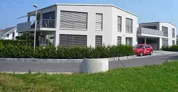 Modern gestylte, grosse ATTIKAWOHNUNG mit 50m2 TERRASSE ins Grüne