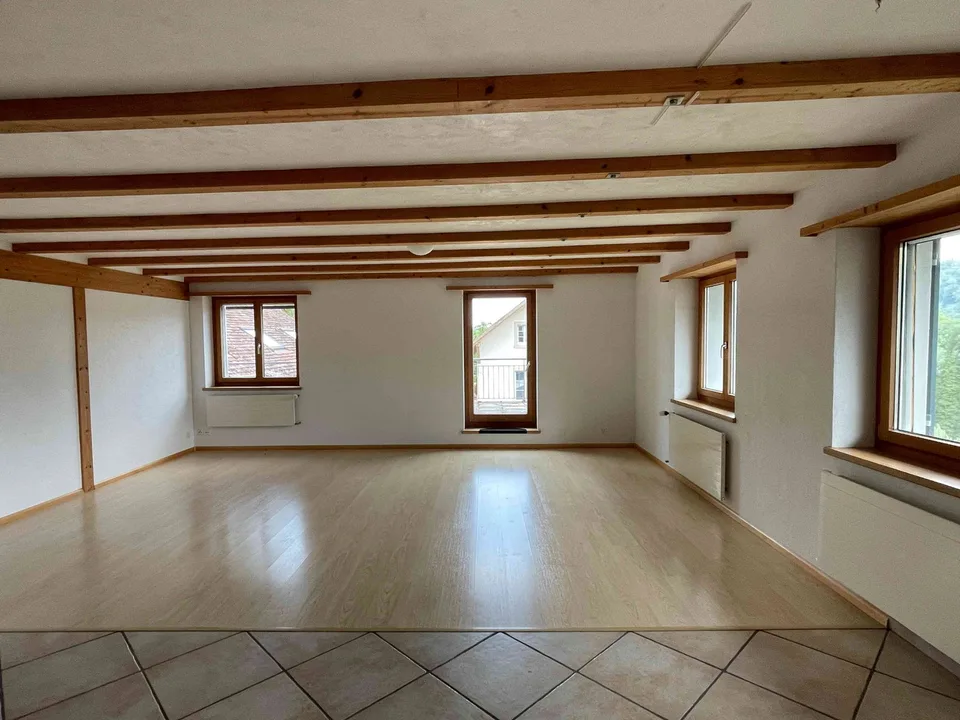 Grosszügige 5-Zimmerwohnung idyllisch auf Bauernhof
