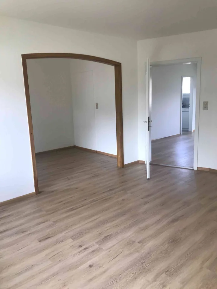 Helle 3.5 Zimmer Wohnung im 2. Obergeschoss